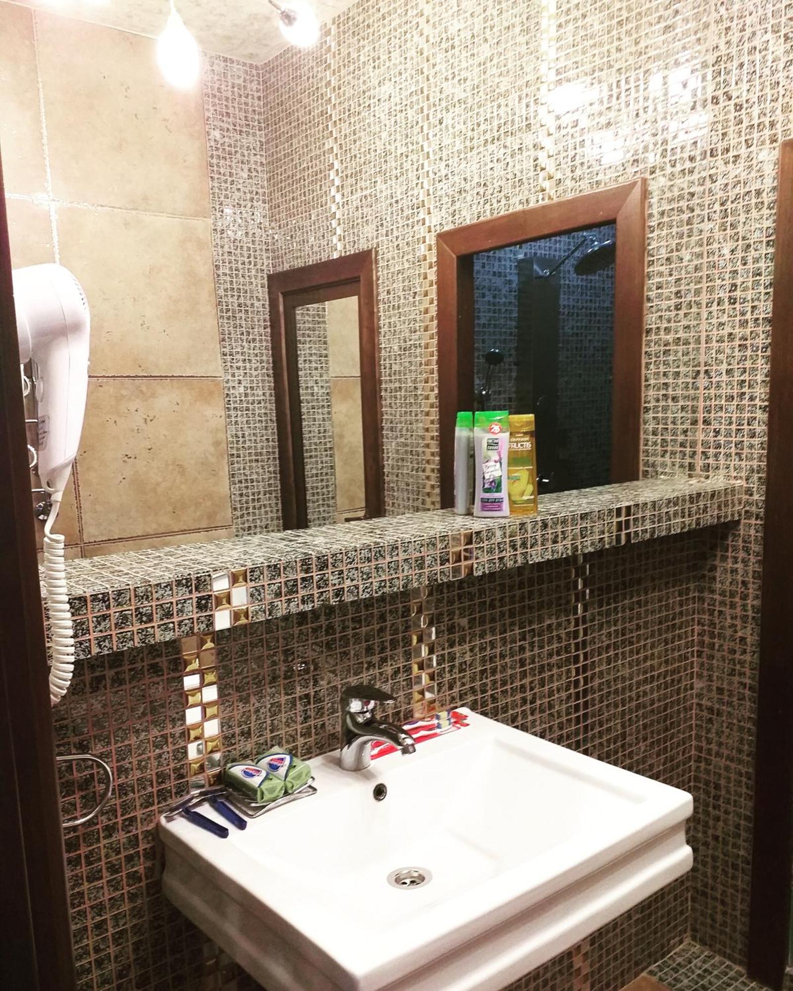 Seoul Hotel Shymkent Bilik gambar